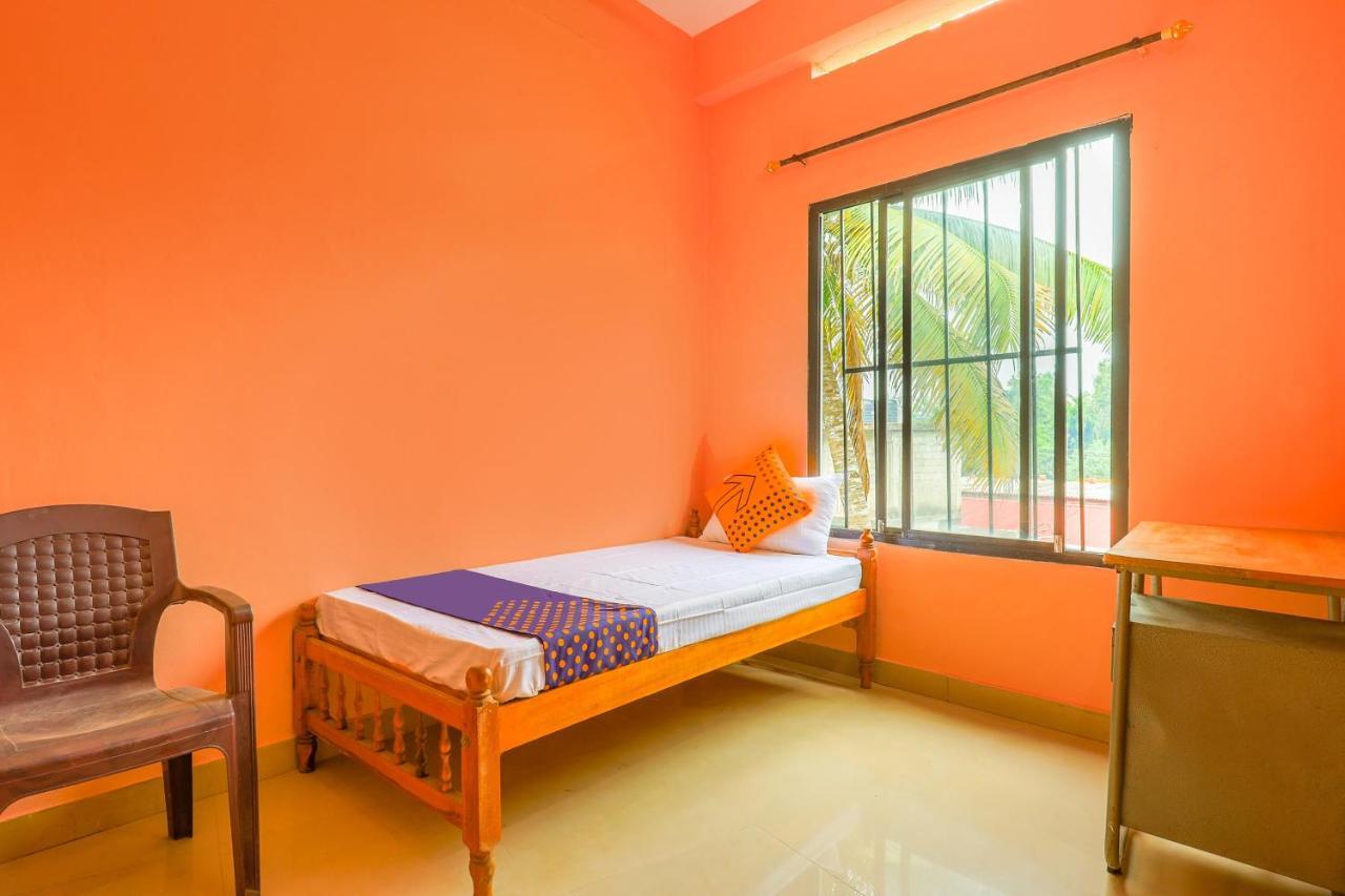 Oyo New Mubarak Tourist Home Panmana 외부 사진