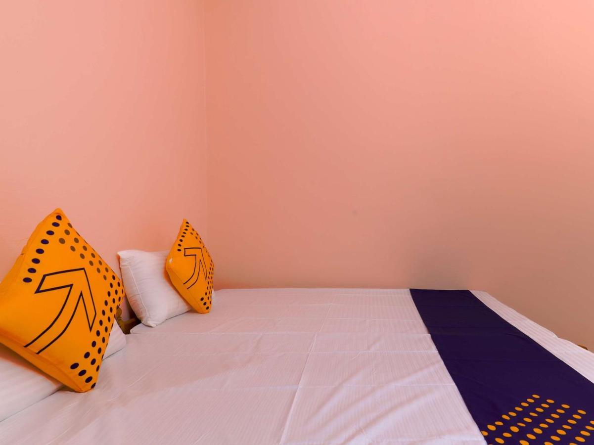 Oyo New Mubarak Tourist Home Panmana 외부 사진